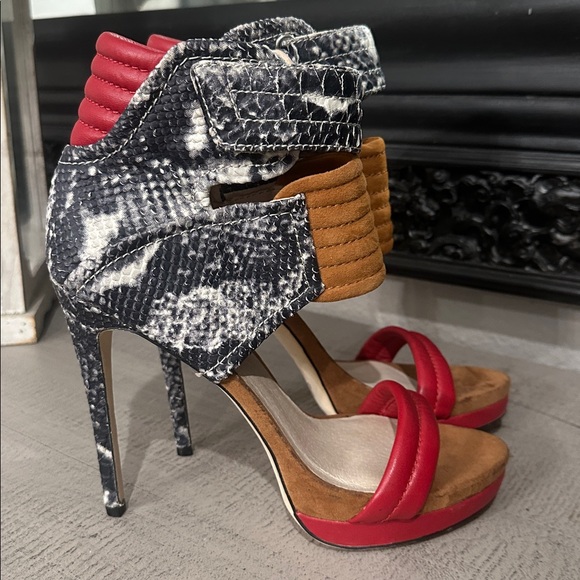 Stylish Mia Linited Edition Heeks size 10 - Picture 2 of 4